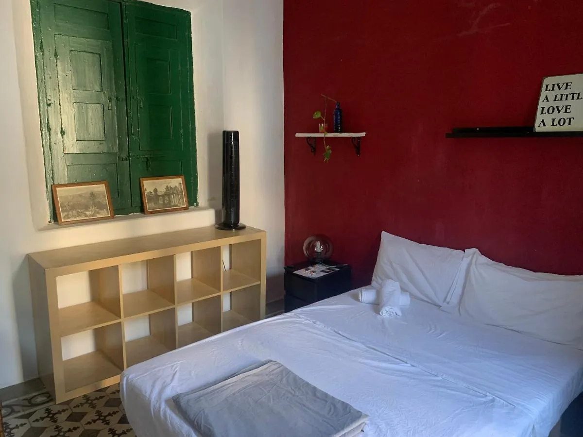 Maria Magdalena - Room 10 Malaga Homestay